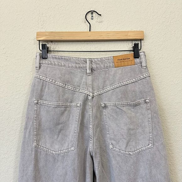 FRANK AND OAK The Linda Balloon Fit High Rise Jeans in Grey - Picture 8 of 14